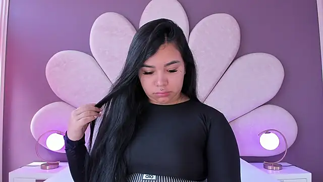 Snapshot of MarianaGarciaa__ chatting on September 29, 7:19 pm MarianaGarciaa online show from September 29, 7:19 pm