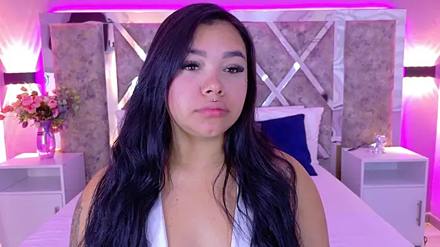 Snapshot of MarianaGarciaa__ chatting on October 2, 7:21 pm MarianaGarciaa online show from October 2, 7:21 pm