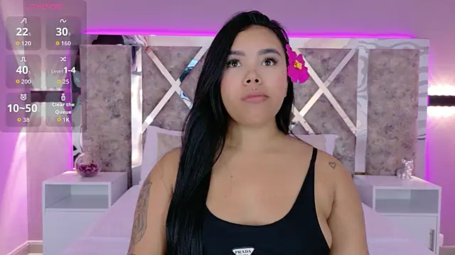 Snapshot of MarianaGarciaa__ chatting on November 14, 7:23 pm MarianaGarciaa online show from November 14, 7:23 pm