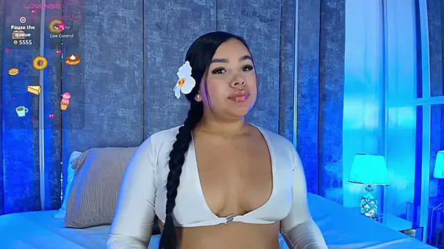 Snapshot of MarianaGarciaa__ chatting on November 25, 7:47 pm MarianaGarciaa online show from November 25, 7:47 pm