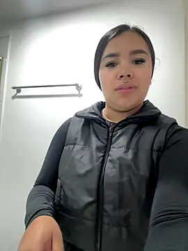 Snapshot of MarianaGarciaa__ chatting on December 19, 6:26 pm MarianaGarciaa online show from December 19, 6:26 pm