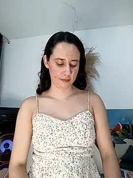 lovely kitt online show from February 12, 4:40 am