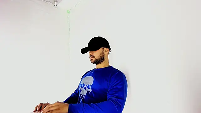 Snapshot of Sebas-hott chatting on September 20, 10:55 pm Sebas-hott online show from September 20, 10:55 pm