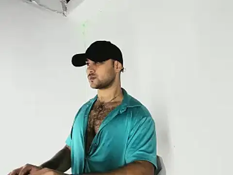 Snapshot of Sebas-hott chatting on September 28, 10:37 pm Sebas-hott online show from September 28, 10:37 pm