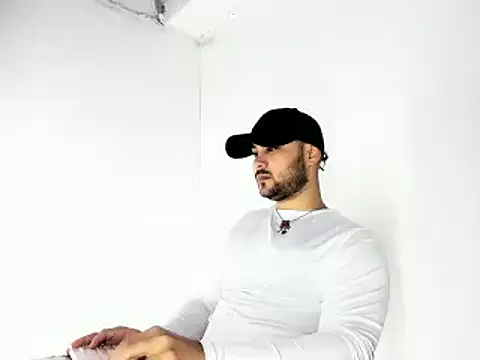 Snapshot of Sebas-hott chatting on October 19, 10:32 pm Sebas-hott online show from October 19, 10:32 pm