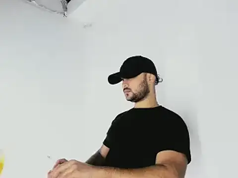 Snapshot of Sebas-hott chatting on October 24, 10:39 pm Sebas-hott online show from October 24, 10:39 pm