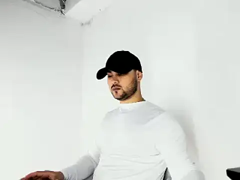 Snapshot of Sebas-hott chatting on October 31, 10:22 pm Sebas-hott online show from October 31, 10:22 pm