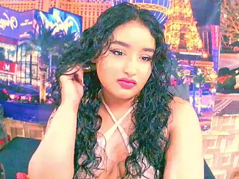 Snapshot of IndianAngel4u chatting on October 10, 5:28 am IndianAngel4u online show from October 10, 5:28 am