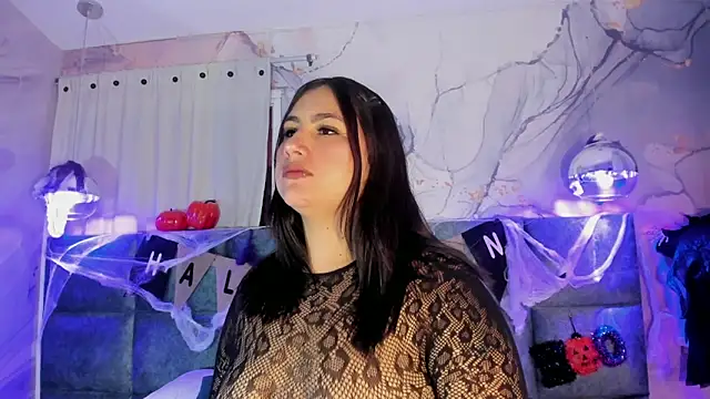 sabrinamilani online show from October 31, 11:33 am