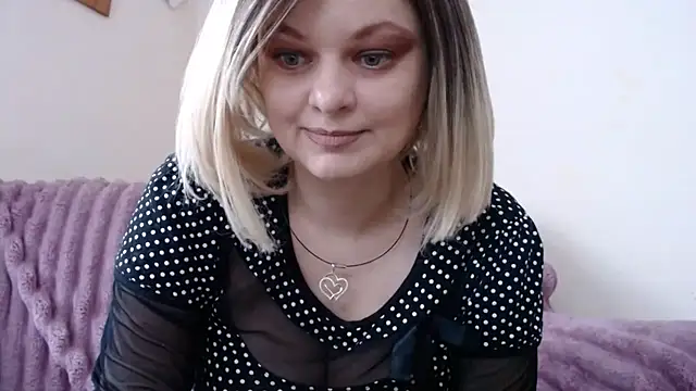 Snapshot of YourSweetJam chatting on February 17, 2:57 pm YourSweetJam online show from February 17, 2:57 pm