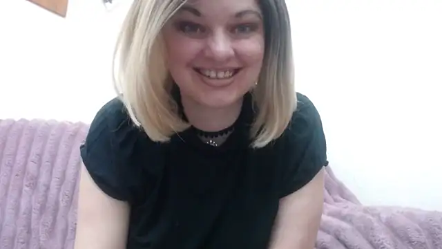 Snapshot of YourSweetJam chatting on March 7, 5:21 pm YourSweetJam online show from March 7, 5:21 pm