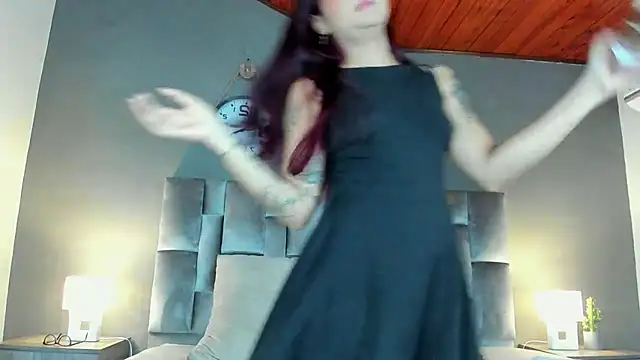 alaia-rogers online show from January 7, 11:37 am