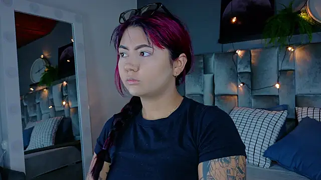 alaia-rogers online show from October 3, 11:40 am