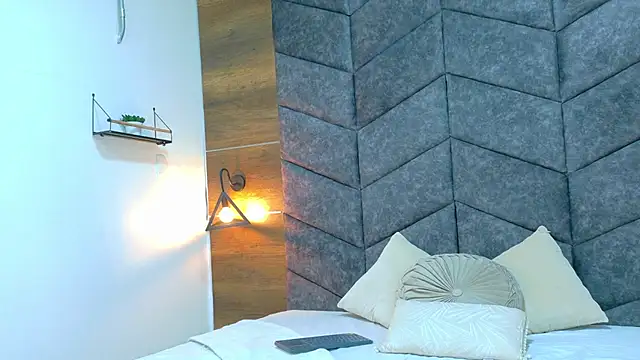 alaia-rogers online show from February 2, 11:42 am