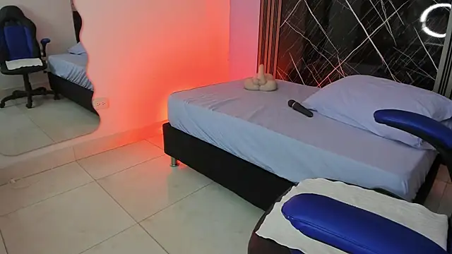 Yelena03 online show from November 17, 10:15 pm