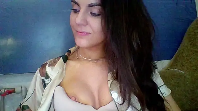 Snapshot of AliceTailor chatting on June 24, 8:30 pm AliceTailor online show from June 24, 8:30 pm