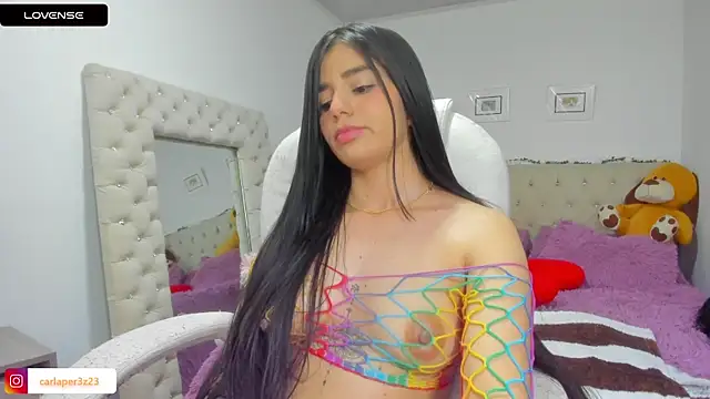 Snapshot of carlaperez_ chatting on December 29, 6:24 am carlaperez online show from December 29, 6:24 am