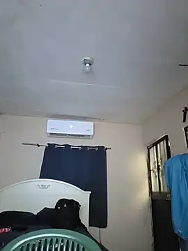 JulianInter08 online show from July 15, 8:19 am