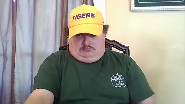 YelpedAverting online show from November 8, 8:40 pm