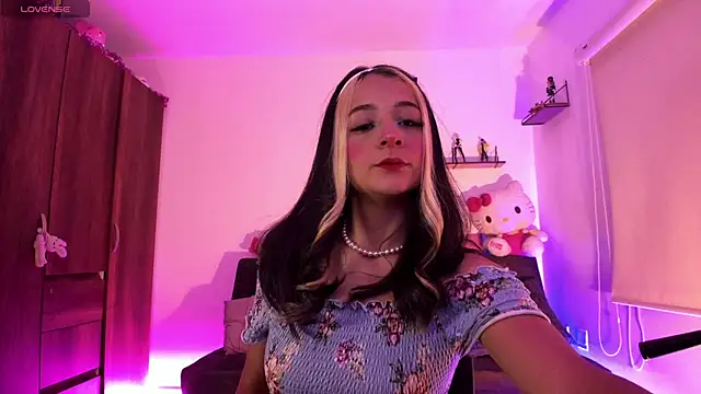 penny sweett  online show from September 9, 11:48 pm