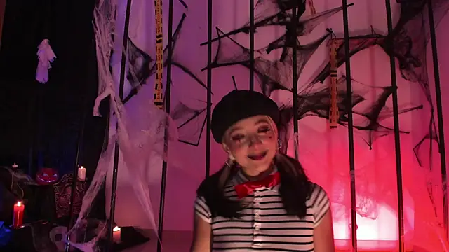 penny sweett  online show from October 11, 12:21 am