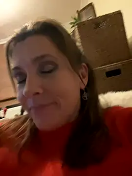 Lwhite1 online show from October 4, 11:47 pm