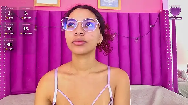 littleebonny online show from January 17, 12:54 pm