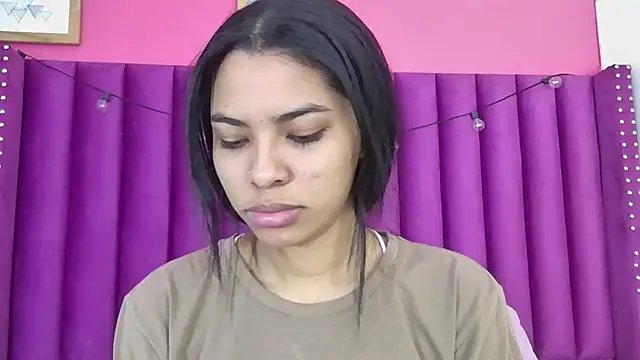 littleebonny online show from March 24, 12:32 pm