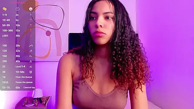 littleebonny online show from June 25, 12:42 pm