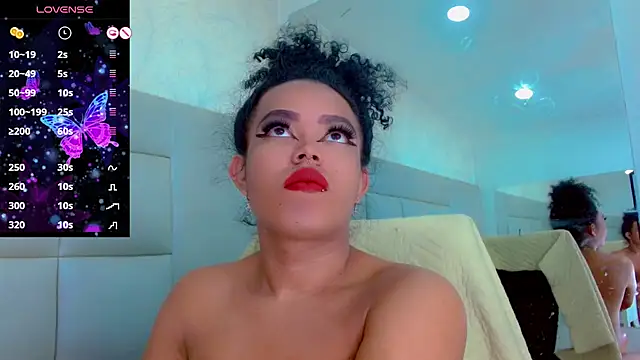 KayleighDreams  online show from January 15, 2:35 pm