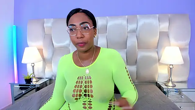 Snapshot of dirtyvictoria chatting on October 14, 1:12 pm dirtyvictoria online show from October 14, 1:12 pm