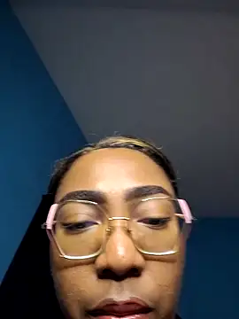 dirtyvictoria online show from March 29, 7:36 pm