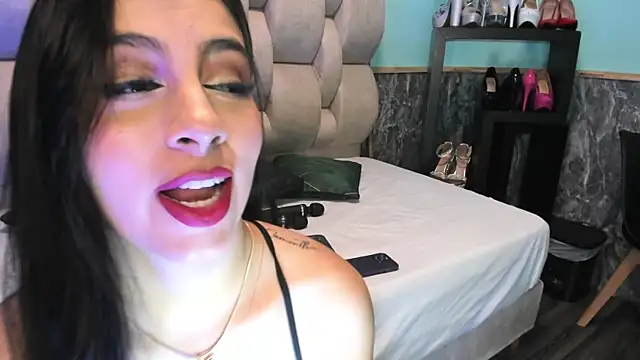 emily jones 1 online show from February 21, 1:11 pm
