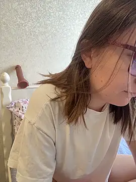 BeatriceTender online show from March 3, 10:32 am