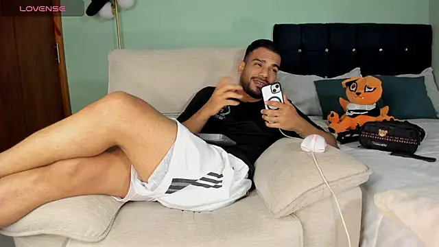 Neganhot  online show from November 12, 12:11 am