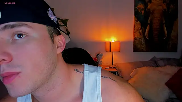 liam oficial02 online show from March 17, 3:03 am