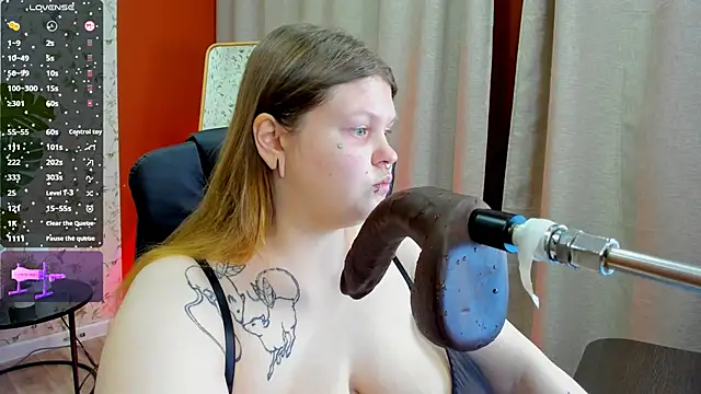 AuroraDemoni online show from December 2, 6:52 am