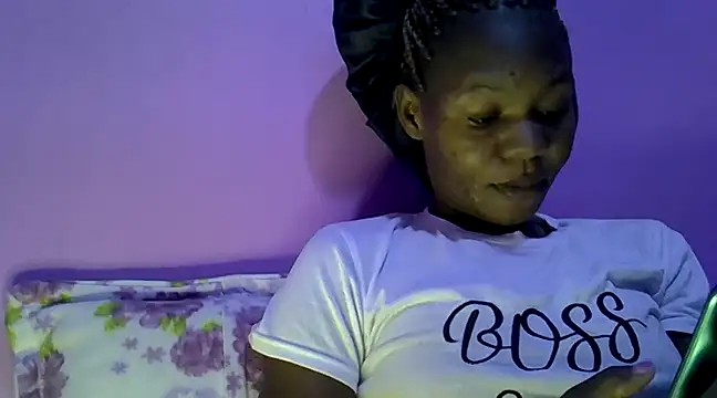 Snapshot of Cute_tamara chatting on December 12, 11:58 pm Cute tamara online show from December 12, 11:58 pm