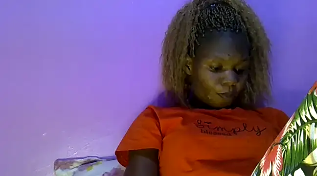 Snapshot of Cute_tamara chatting on December 14, 7:25 pm Cute tamara online show from December 14, 7:25 pm