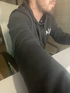 giorgakaci69 online show from February 17, 11:11 pm