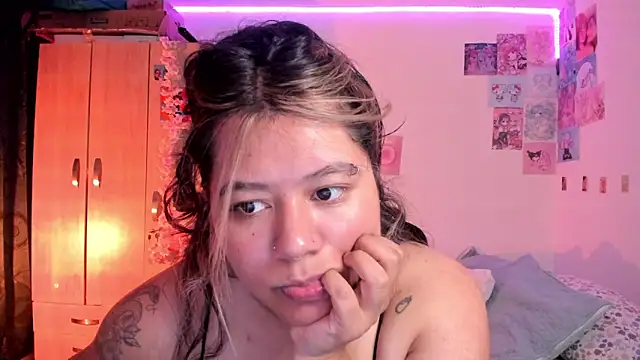 StephaniFox online show from March 8, 1:39 am