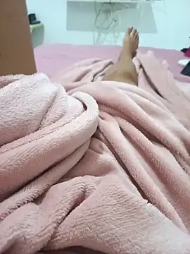 Snapshot of buterfly1519 chatting on November 30, 10:30 am buterfly1519 online show from November 30, 10:30 am