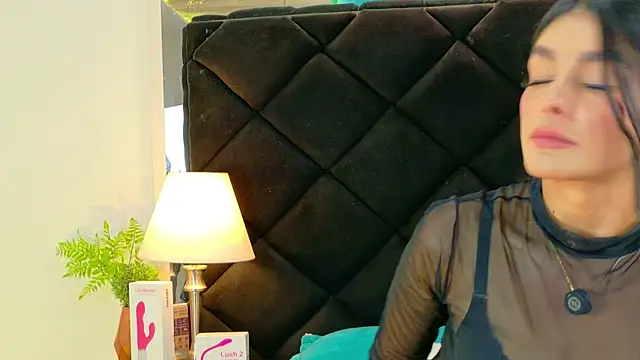 Holly Brensonexx  online show from December 20, 4:08 am