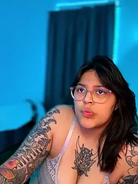 Snapshot of miacanela_xo chatting on January 11, 1:54 am miacanela xo online show from January 11, 1:54 am