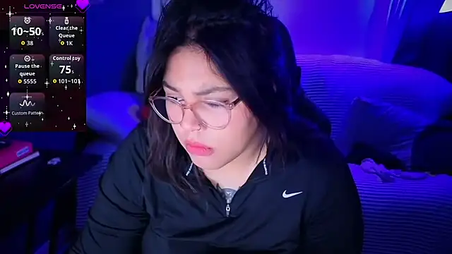 Snapshot of miacanela_xo chatting on February 1, 2:10 am miacanela xo online show from February 1, 2:10 am