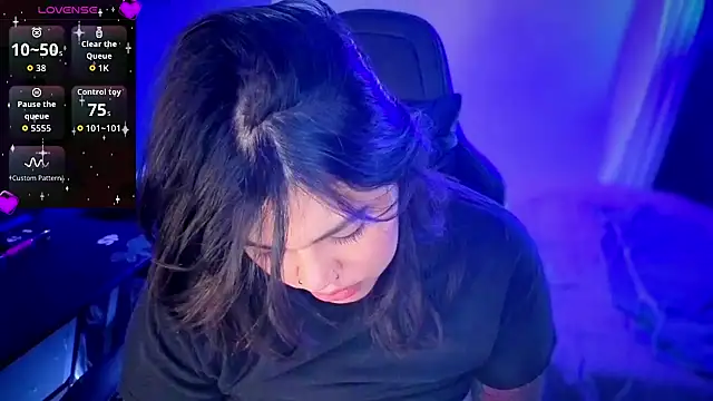 Snapshot of miacanela_xo chatting on February 3, 1:37 am miacanela xo online show from February 3, 1:37 am