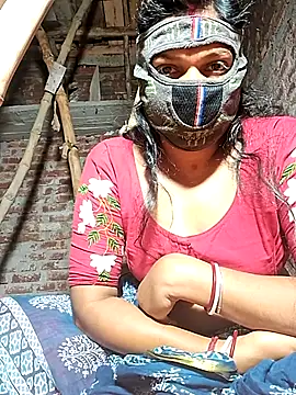 Snapshot of HotSexyBoudi chatting on February 13, 9:05 am HotSexyBoudi online show from February 13, 9:05 am