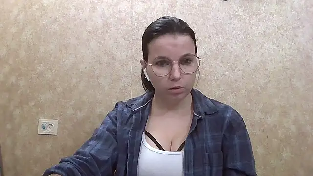 JeorginaJ online show from February 4, 3:57 pm