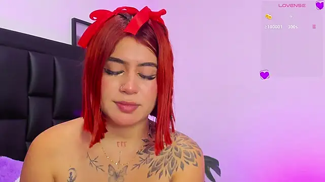 SoofiRosse online show from January 8, 9:01 pm