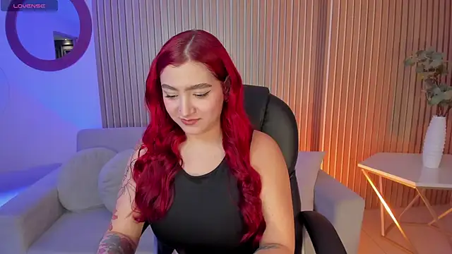 ViolettCastel online show from February 25, 7:47 pm